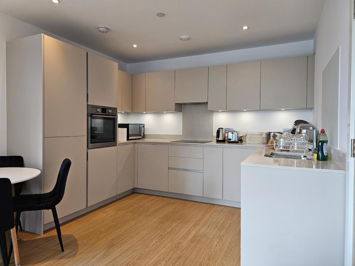Santina Apartments クロイドン エクステリア 写真