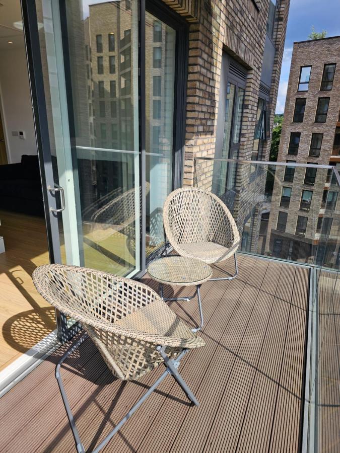 Santina Apartments クロイドン エクステリア 写真