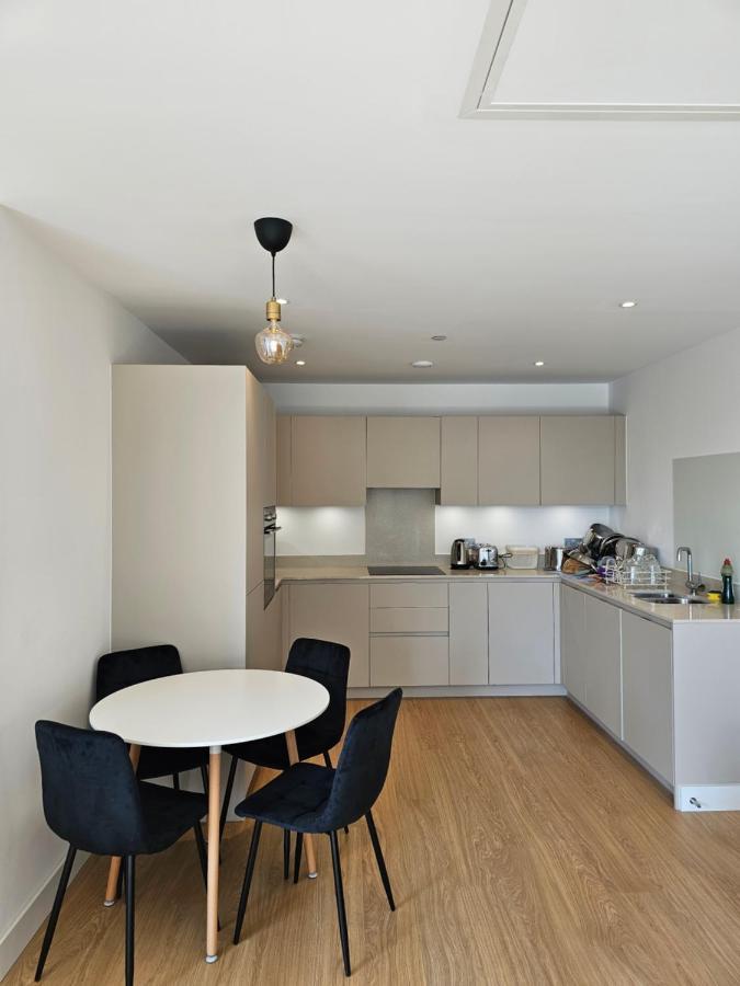 Santina Apartments クロイドン エクステリア 写真